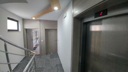 J&j Apartments