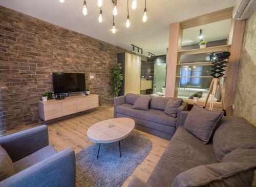 Hostal Empire Luxury Apartments