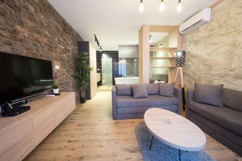 Hostal Empire Luxury Apartments