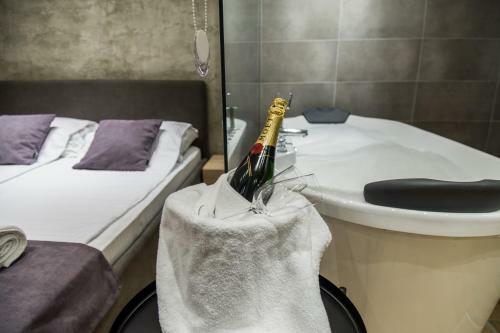 Hostal Empire Luxury Apartments