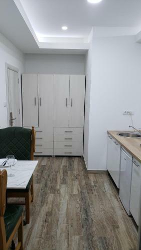 Fors Apartments