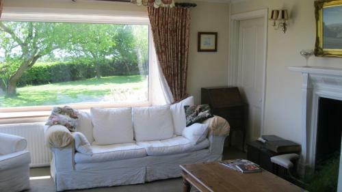 Bed & Breakfast Pigeonwood House