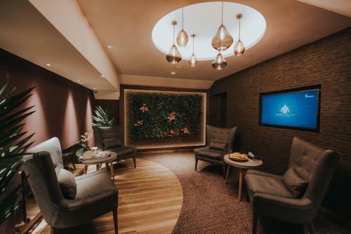 Bowfield Hotel & Country Club