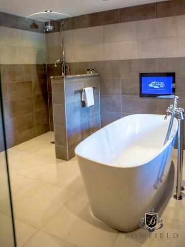 Bowfield Hotel & Country Club