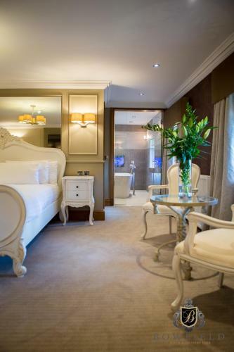 Bowfield Hotel & Country Club