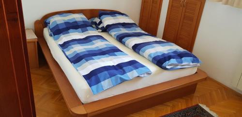 Nobles Apartment 4****