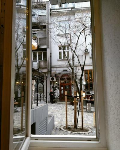 Hostal City Center Room