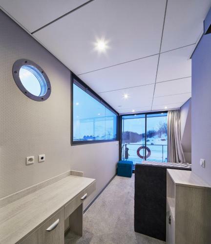 Houseboat