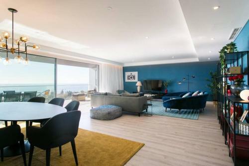 Apartamento Luxury 4 Bedr Flat W/ Panoramic Views & Pool!!