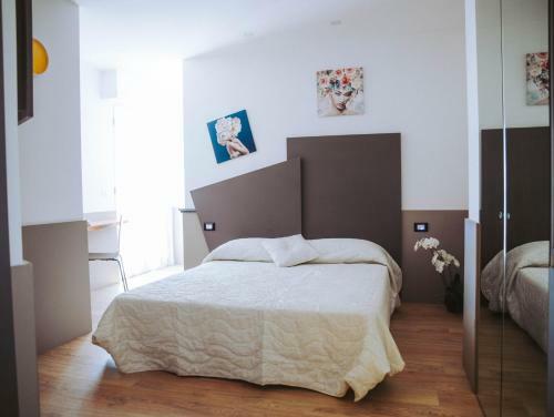 Hostal Avezzano 3 60 Guest House