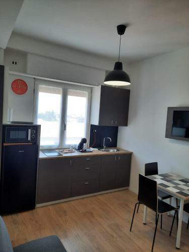 Hostal Avezzano 3 60 Guest House