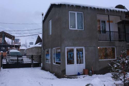 Hostal Inga Jafaridze Guesthouse Pele