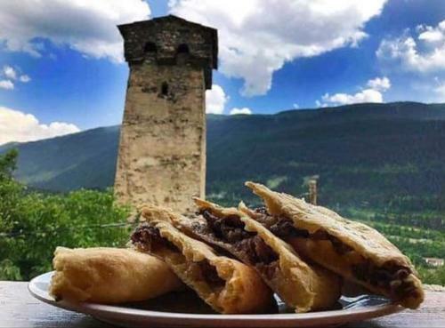 Hostal Guesthouse Kurdiani In Mestia