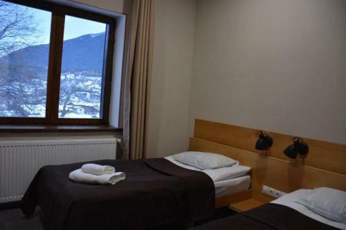 Hotel Night & Theater