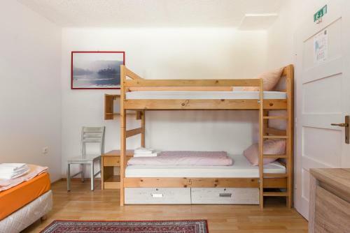 Hostal Gosti??e Vintgar