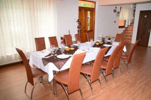 Hostal Pensiunea Teo