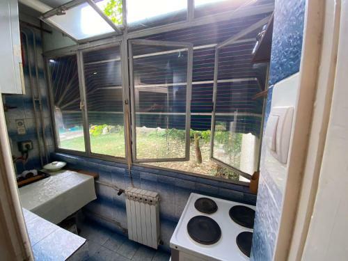 White City Apartment II