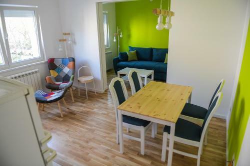 Puzzle Apartment