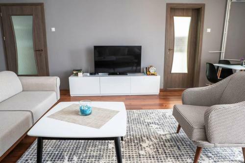 Lina - Prn, The Dardania Apartment