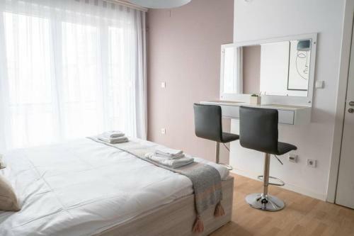 Lina - Prn, Dream Apartment In Main Square