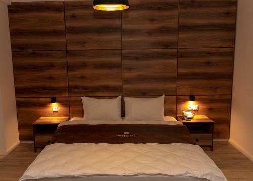 Hotel City