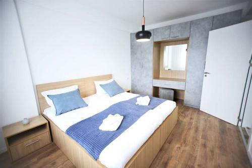 Lina - Prn, Modern Apartment In City Center