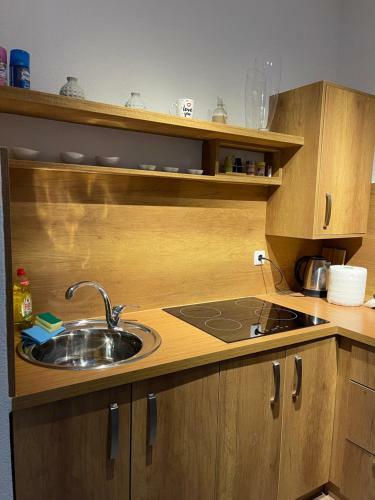 Ora-prn, Studio Apartment In The City Centre