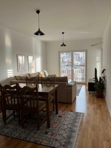 Central Luxury Apartment
