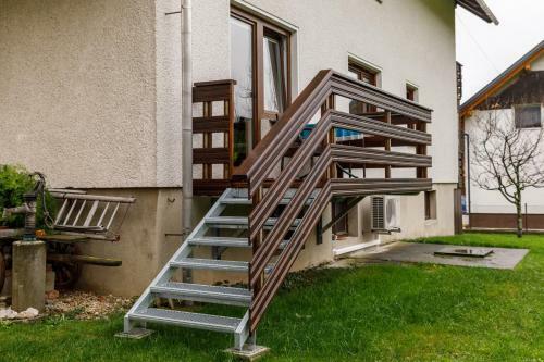 Hostal Apartments - Glamping Encijan