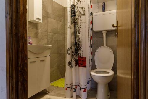 Hostal Apartments - Glamping Encijan