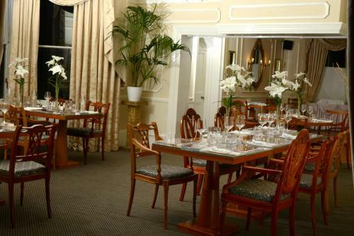 Hostal Munstone House