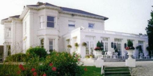 Hostal Munstone House
