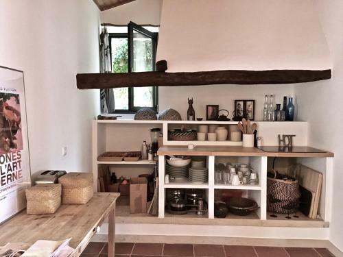 �ph�m�re- Between Country And Sea