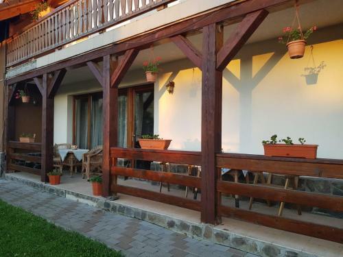 Hostal Pensiunea Rares