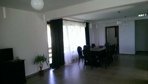 Hostal Pensiunea Rares