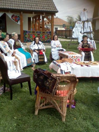 Hostal Pensiunea Rares