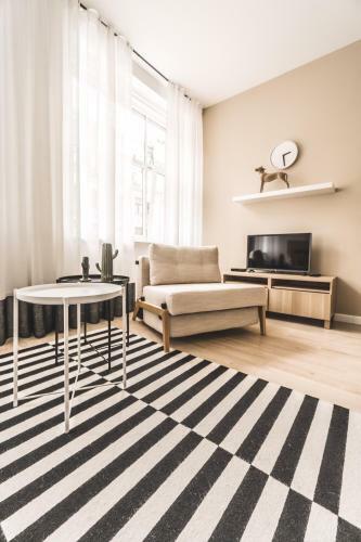 City Life Apartment