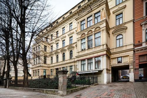 Kalnina Quiet Apartment In City Center