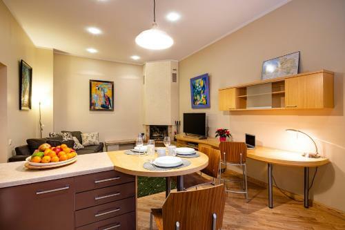Kalnina Quiet Apartment In City Center