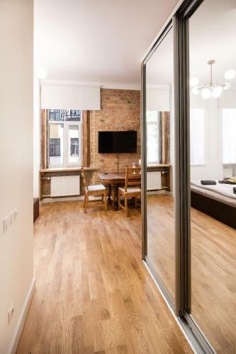 Brivibas House Design Apartments In City Center