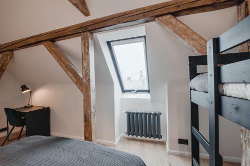 Apartamento Big Design Apt - Sleeps 12 - Best Location