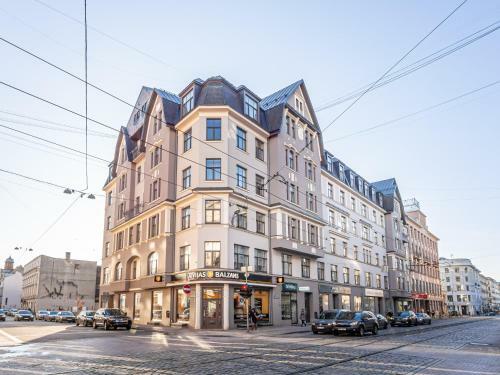 Charming Baron's Residence Apartment