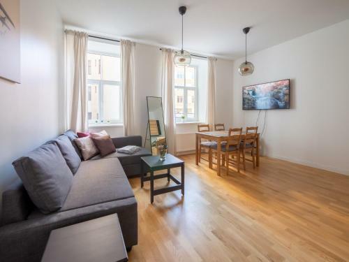 Charming Baron's Residence Apartment