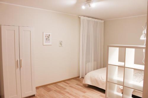 Bright Spacious Apartment In Riga With Free Parking