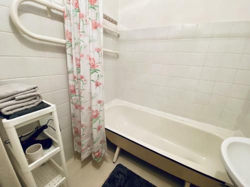 Warm 3-room Apartment With Free Parking