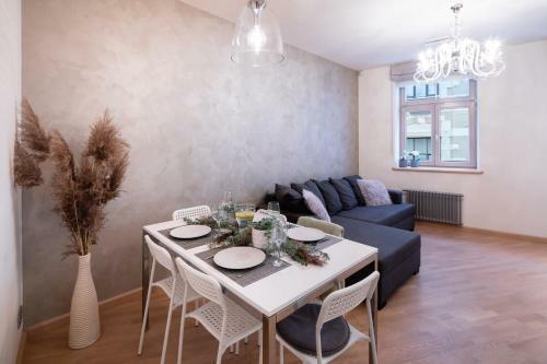 Old Riga Two Bedroom Apartment With 2 Bathrooms