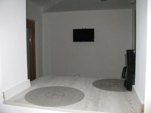 4 Seasons Apartments