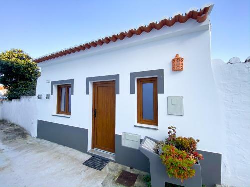 Casa Do Sapateiro - No Centro Hist�rico De Aljezur