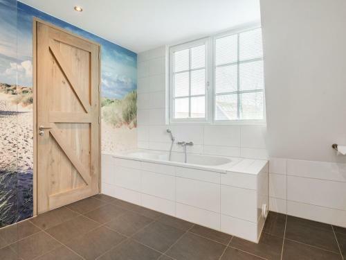 Luxury Holiday Home In Den Burg With A Whirlpool