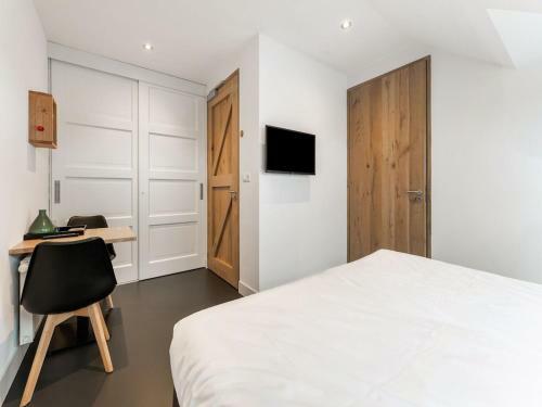 Luxury Holiday Home In Den Burg With A Whirlpool